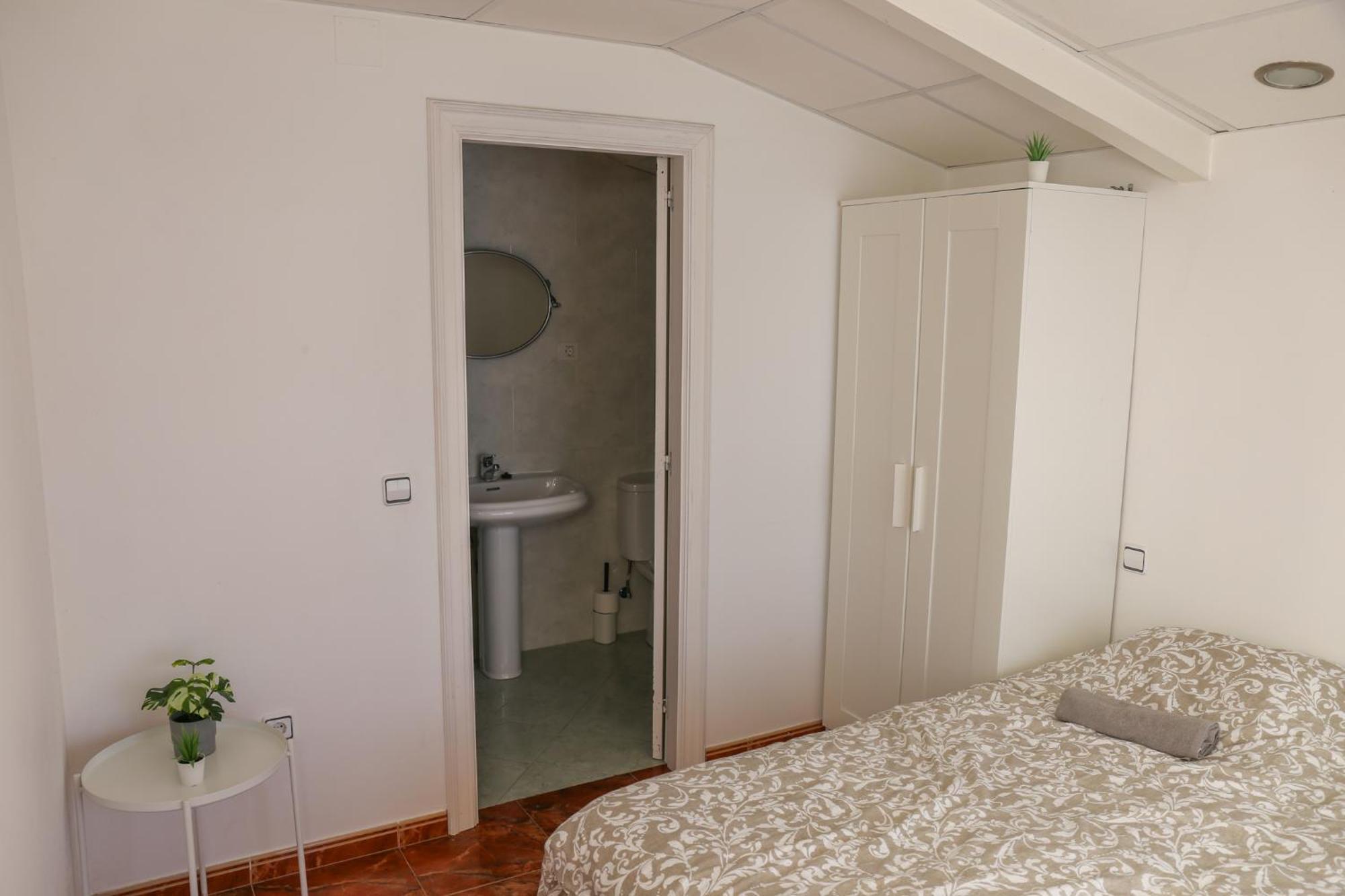 Beachfront Surf & Holiday House, Charming & Quiet Villarrube Экстерьер фото