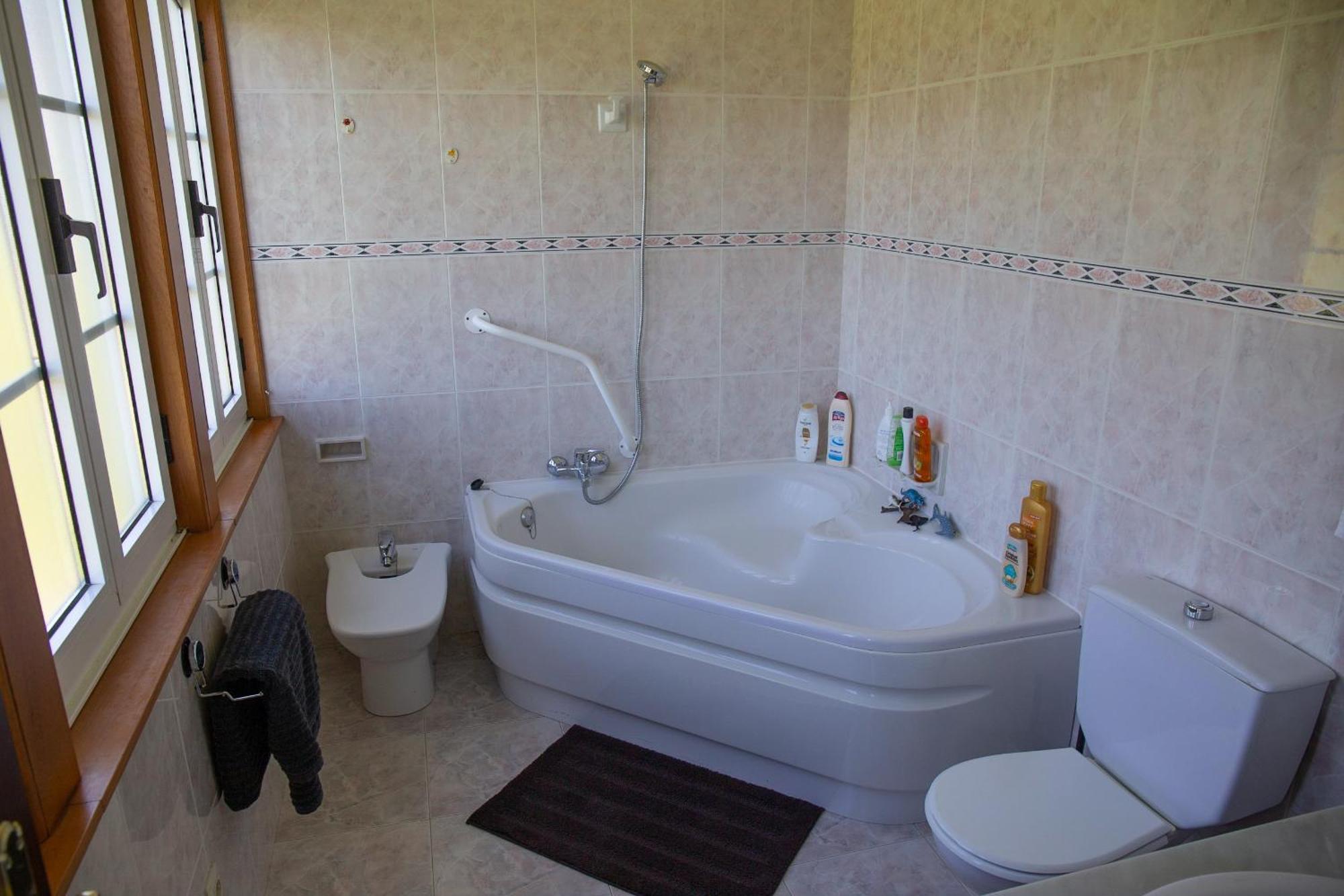 Beachfront Surf & Holiday House, Charming & Quiet Villarrube Экстерьер фото